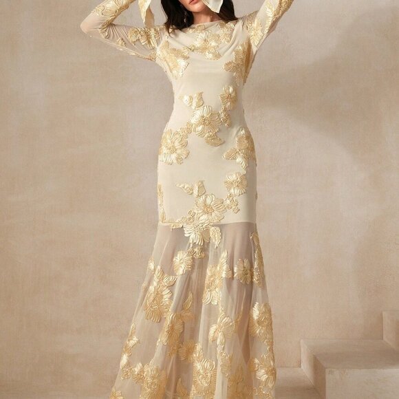 Apricot Elegant Women's Floral Embroidered Backless Fishtail Dress - Picture 4 of 6